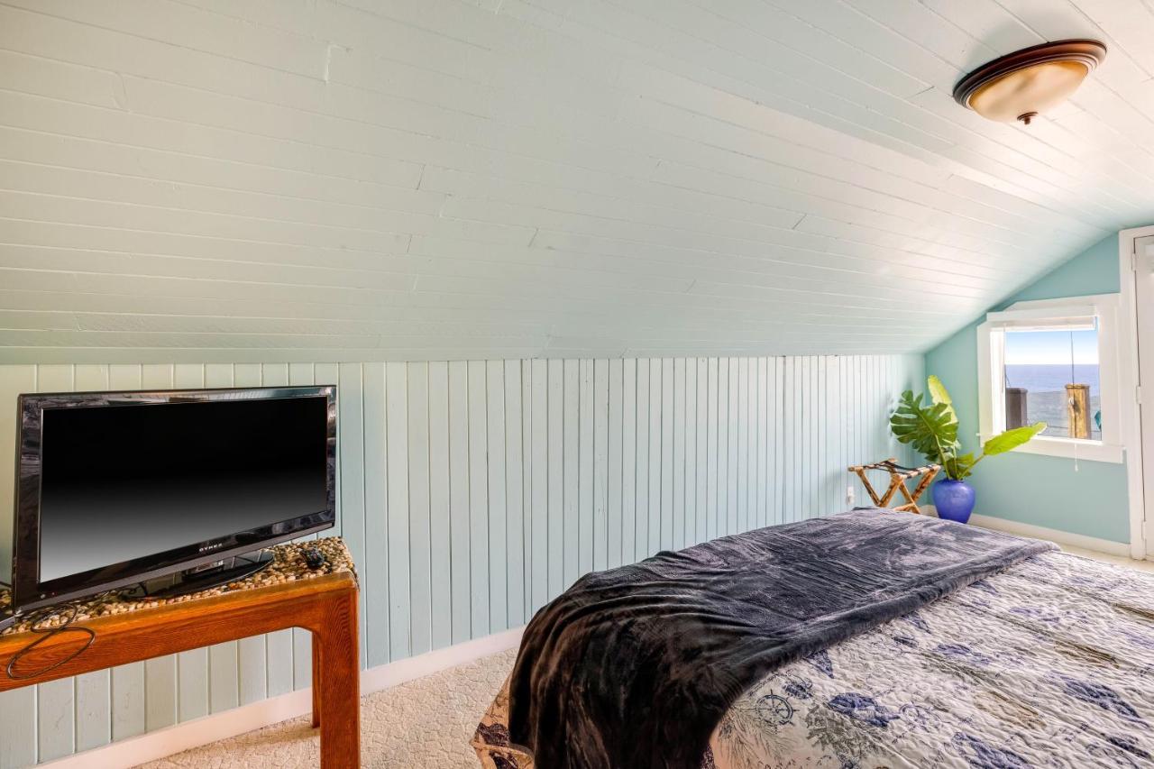 Captain'S Quarters And Cabins Depoe Bay Bilik gambar
