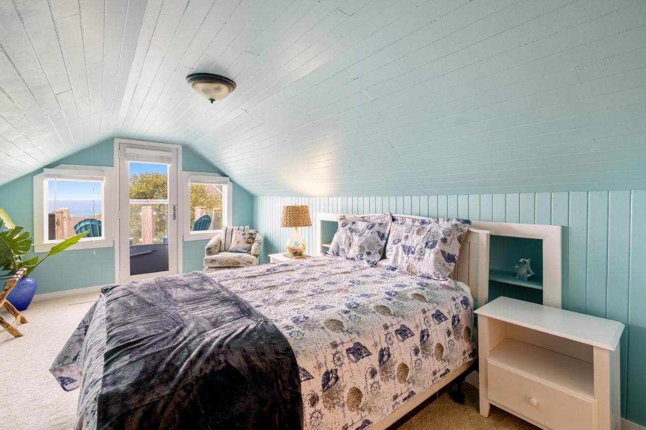 Captain'S Quarters And Cabins Depoe Bay Bilik gambar