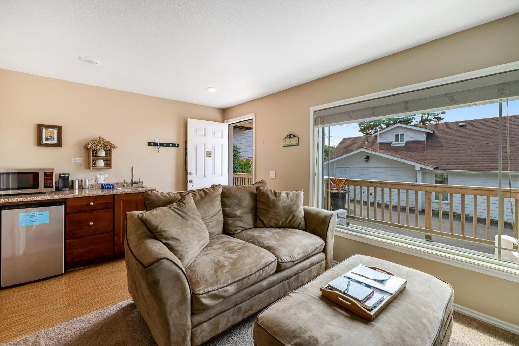 Captain'S Quarters And Cabins Depoe Bay Bilik gambar